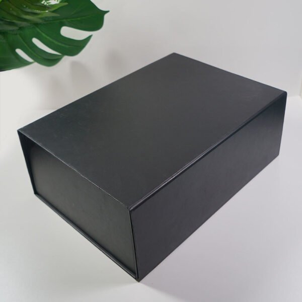 Simplicity Rectangular Black Matt Magnetic Paper Gift Cube Box Book Shape UV Coated Embossed Sponge Lined